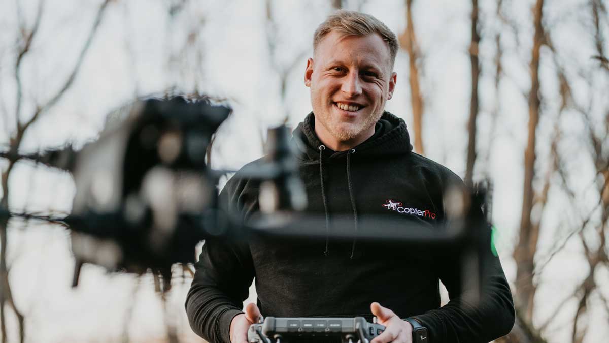 Das Team der Copterpro GmbH rund um Alexander Mohr ist einer der gefragtesten Anbieter für Reinigungsdrohnen. 